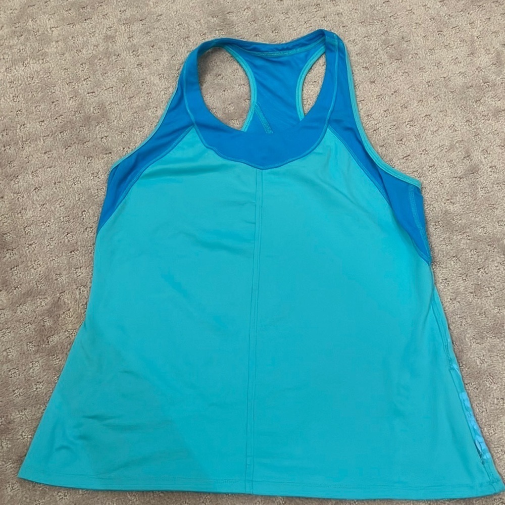 Lululemon athletic teal / blue tank top.  T back.  Side pocket.  EUC!